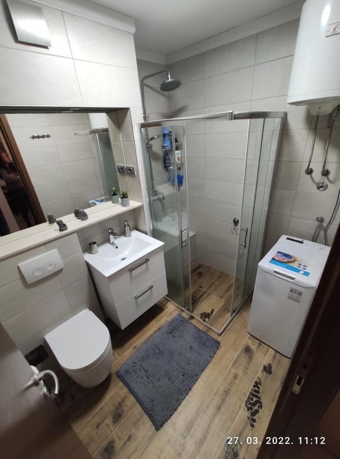 Apartman Antonela With Free Garage Parking Apartment Сплит Екстериор снимка