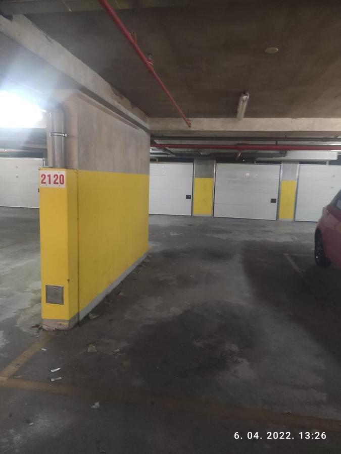 Apartman Antonela With Free Garage Parking Apartment Сплит Екстериор снимка